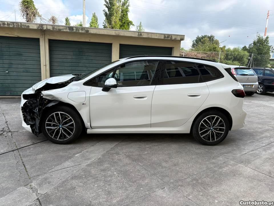 BMW 225 e Xdrive Active Tourer - 23 foto 2