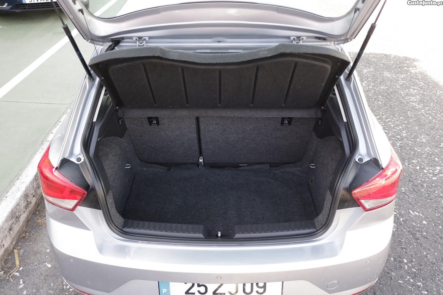 SEAT Ibiza 1.6 TDI Reference — fotografia 45