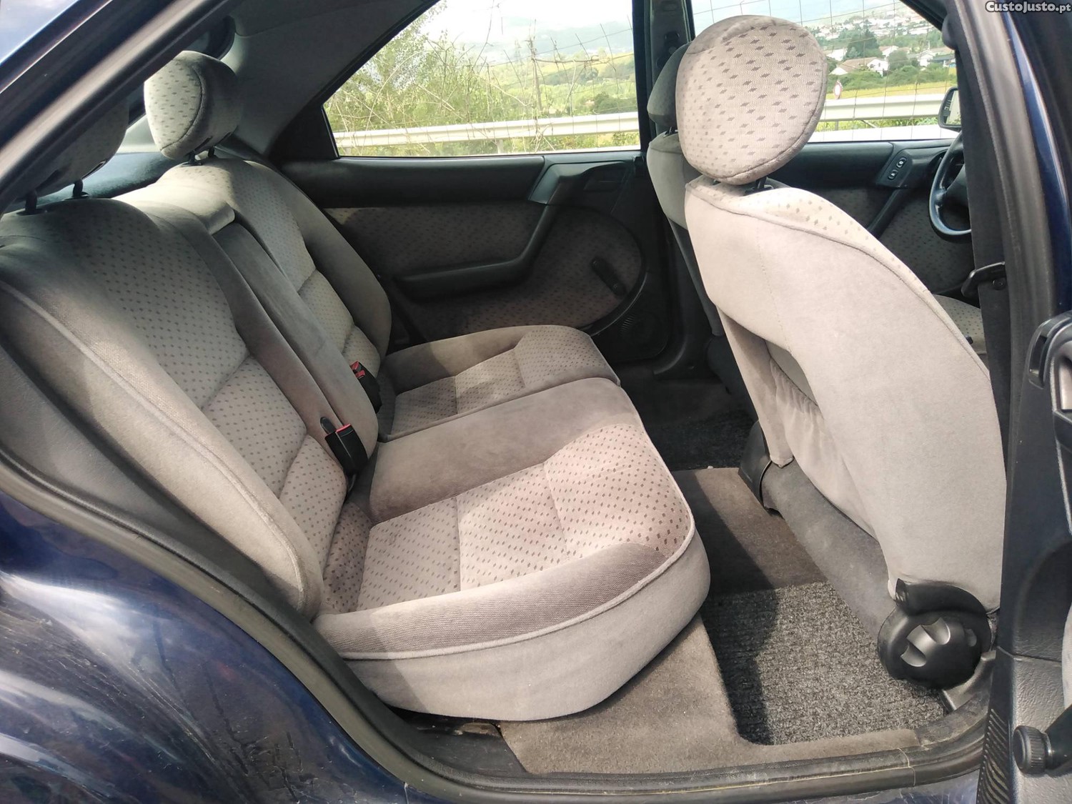 Citroën Xantia 1.6 — fotografia 5