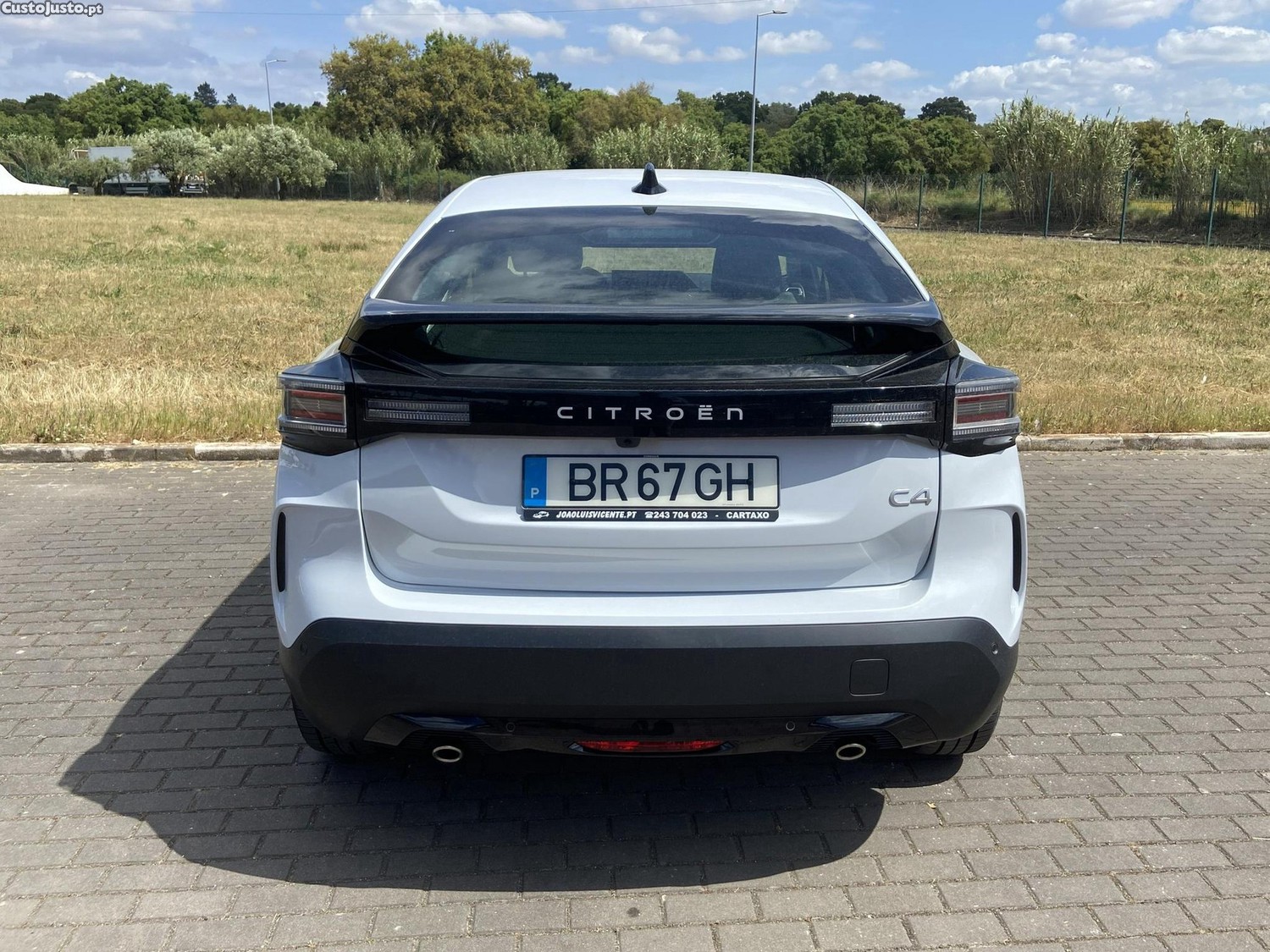 Citroën C4 1.2 Hybrid Plus e-DSC6 — fotografia 17