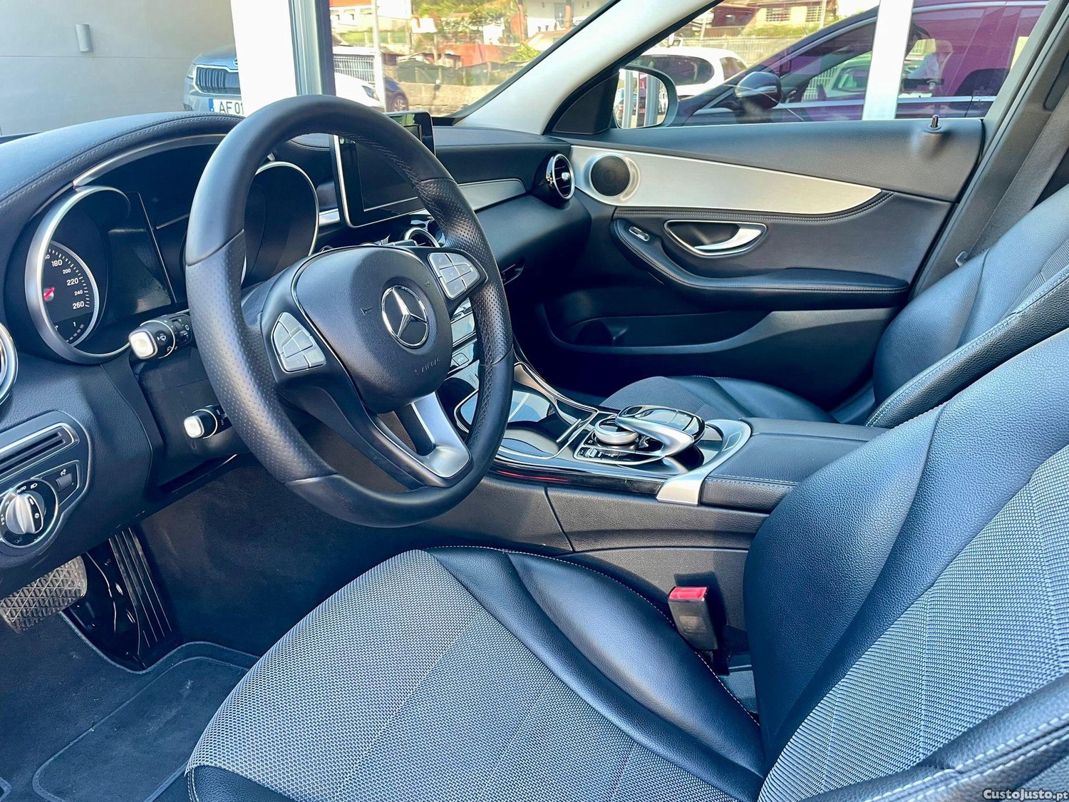 Mercedes-Benz C 220 (BlueTEC) d Station 7G-TRONIC Avantgarde — fotografia 6