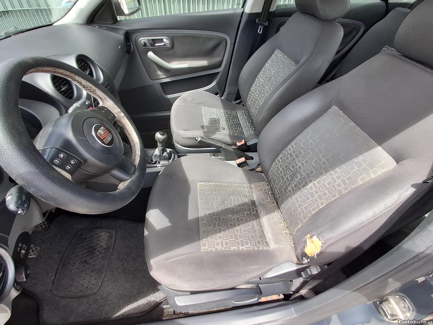 SEAT Cordoba 1.4 Tdi Stylence — fotografia 5