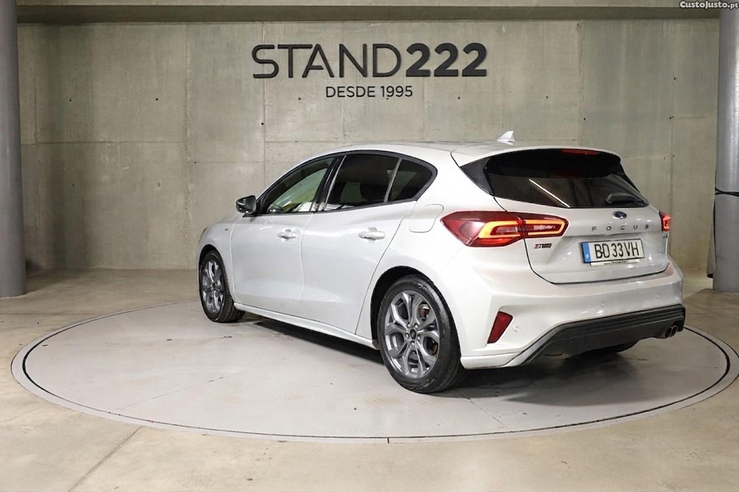 Ford Focus 1.0 EcoBoost MHEV ST-Line Aut — fotografia 19