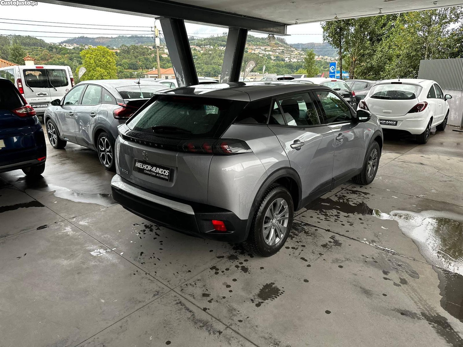 Peugeot 2008 50 kWh Active Pack — fotografia 23