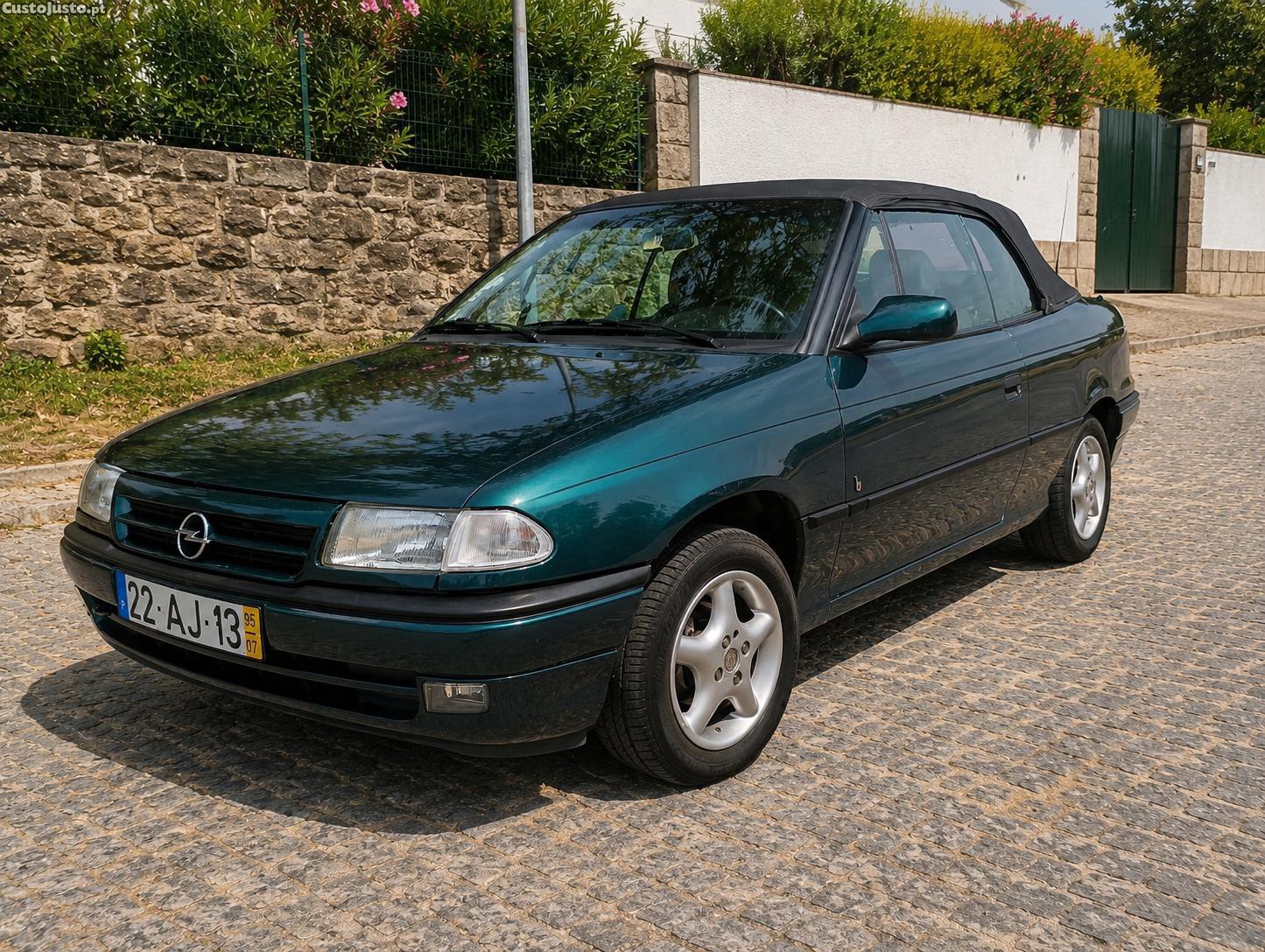 Opel Astra CABRIO 1.6 2.950 — fotografia 12