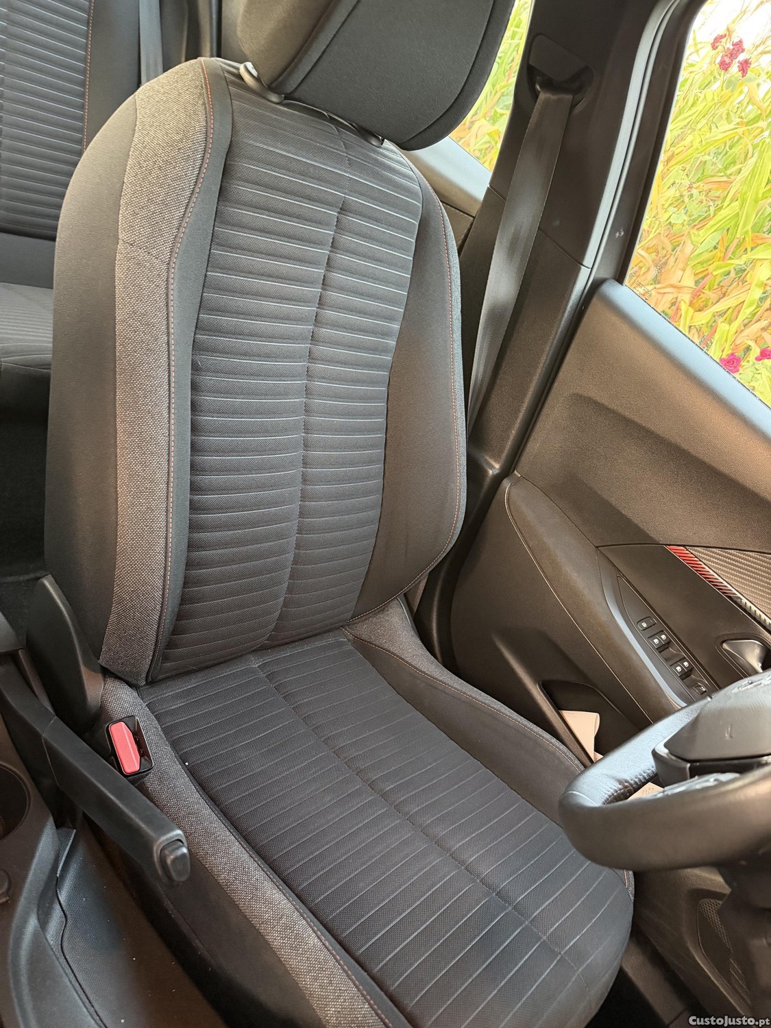 Peugeot 2008 Active - 21 foto 5