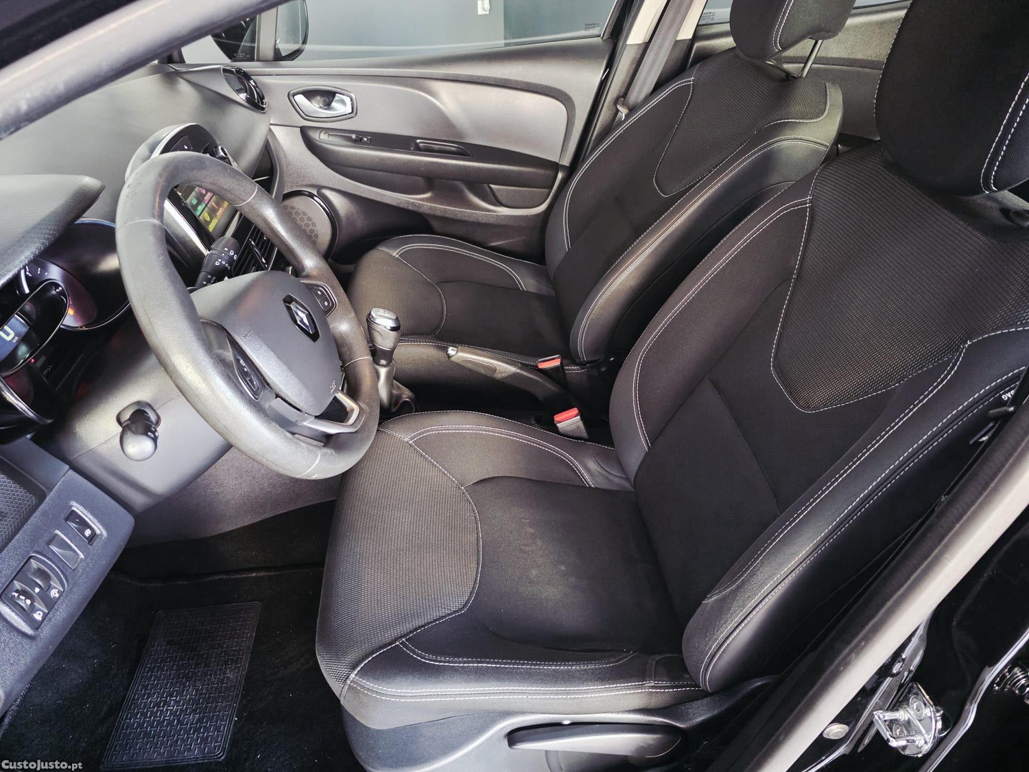 Renault Clio 0.9TCE — fotografia 2