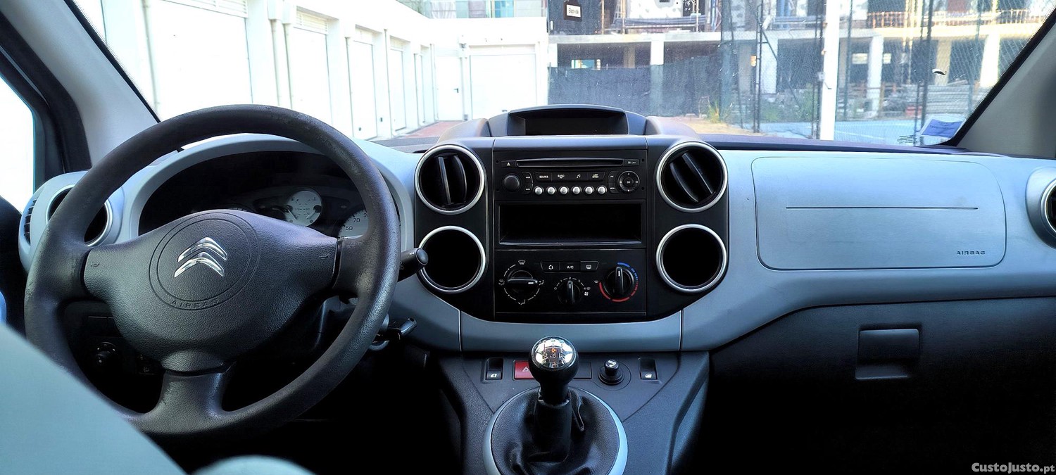 Citroën Berlingo 1.6 HDI TPMR Rampa Cadeira Rodas Garantia 18M Profissional — fotografia 2