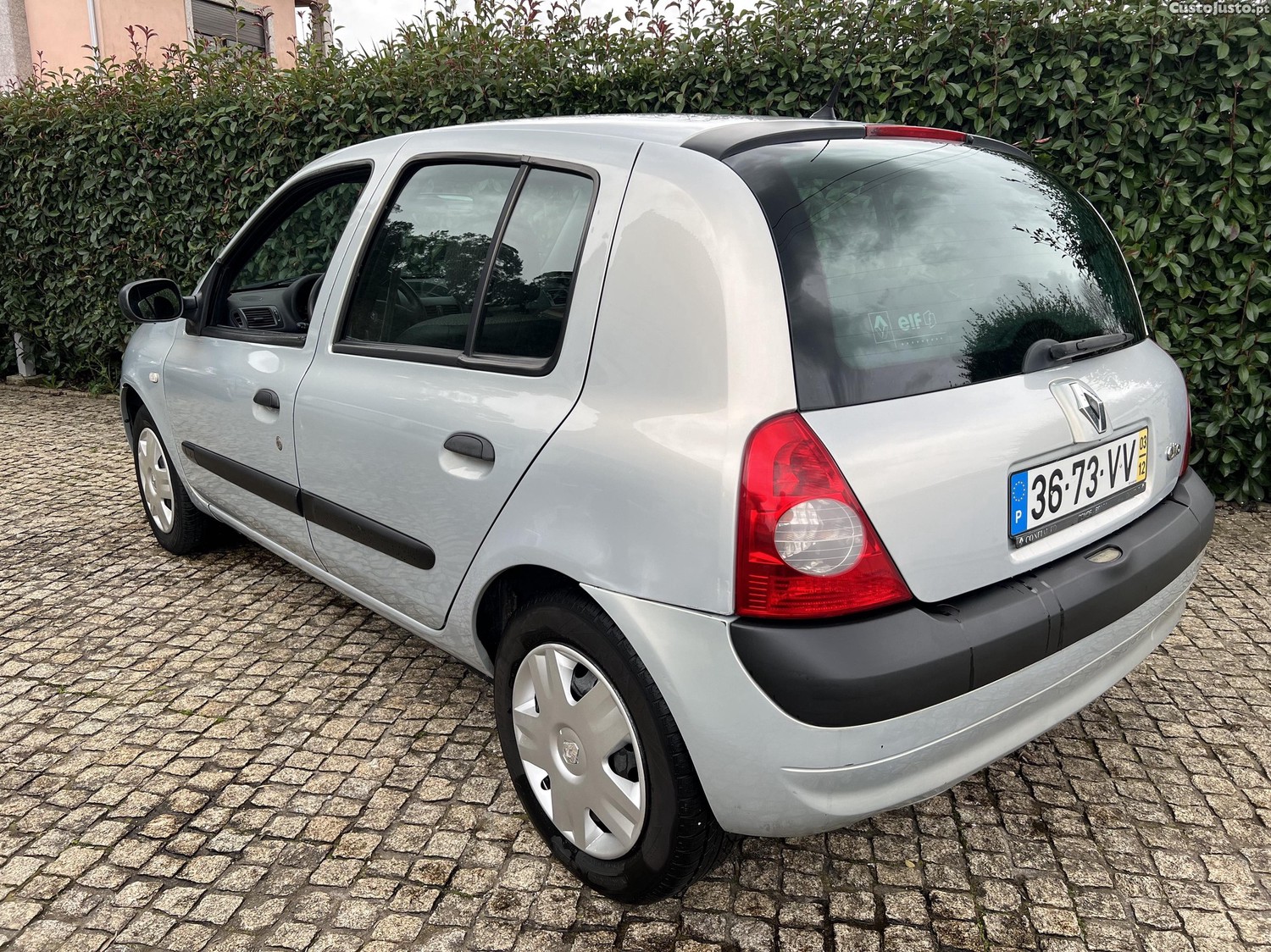 Renault Clio 1.2i 148.000km — photo 2
