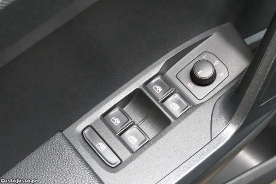 SEAT Ibiza 1.0 TSI Style — fotografia 11