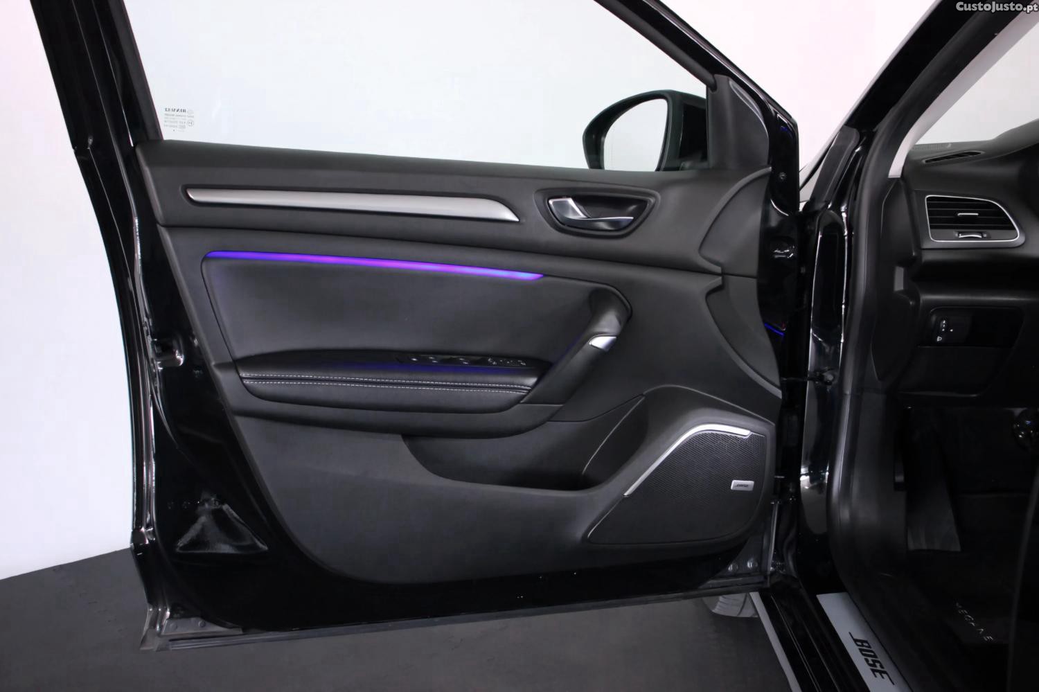Renault Mégane 1.5 dCi Bose Edition — fotografia 16