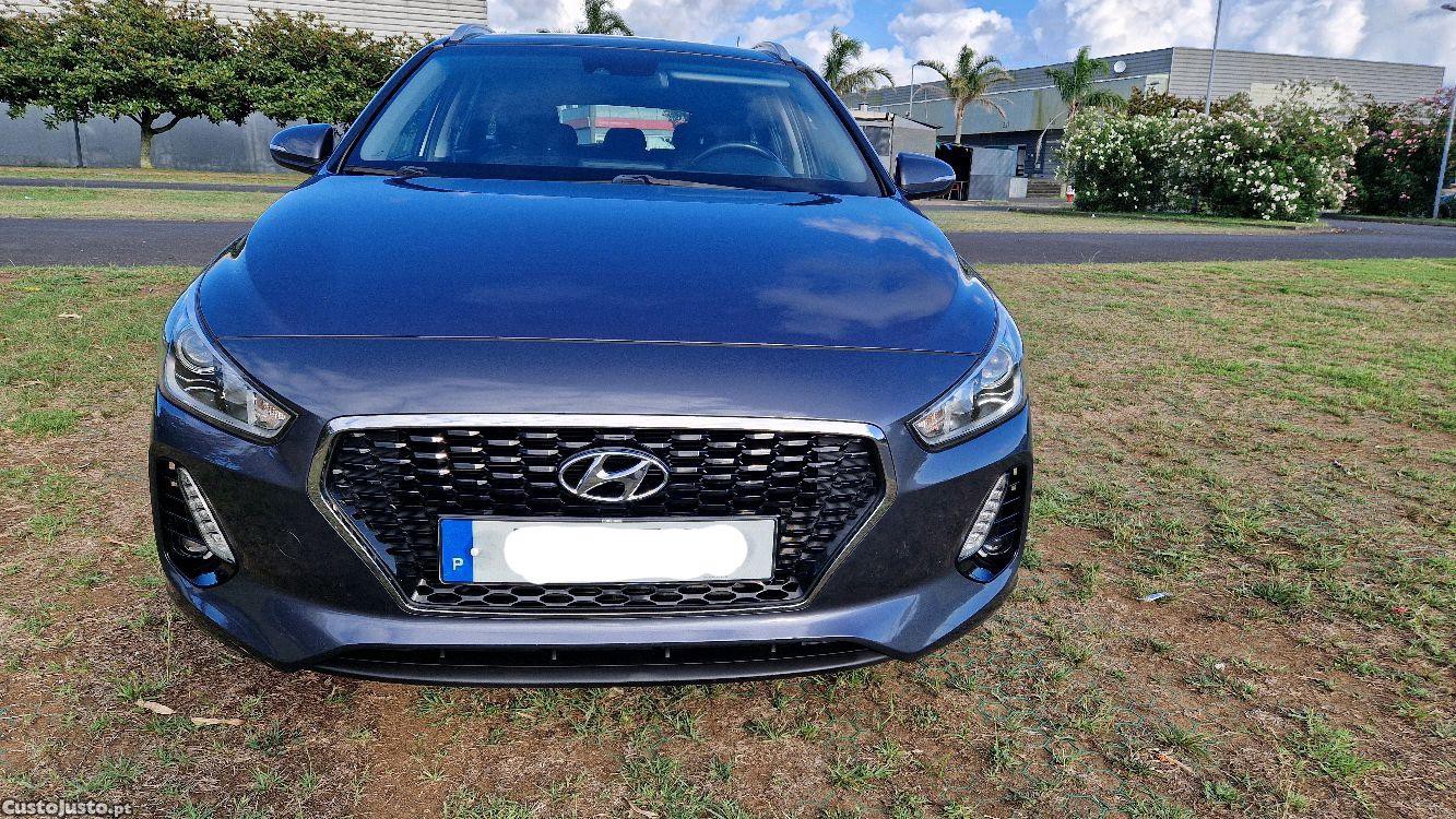 Hyundai i30 SW 1.6 CRDi COMFORT NAVI — fotografia 10