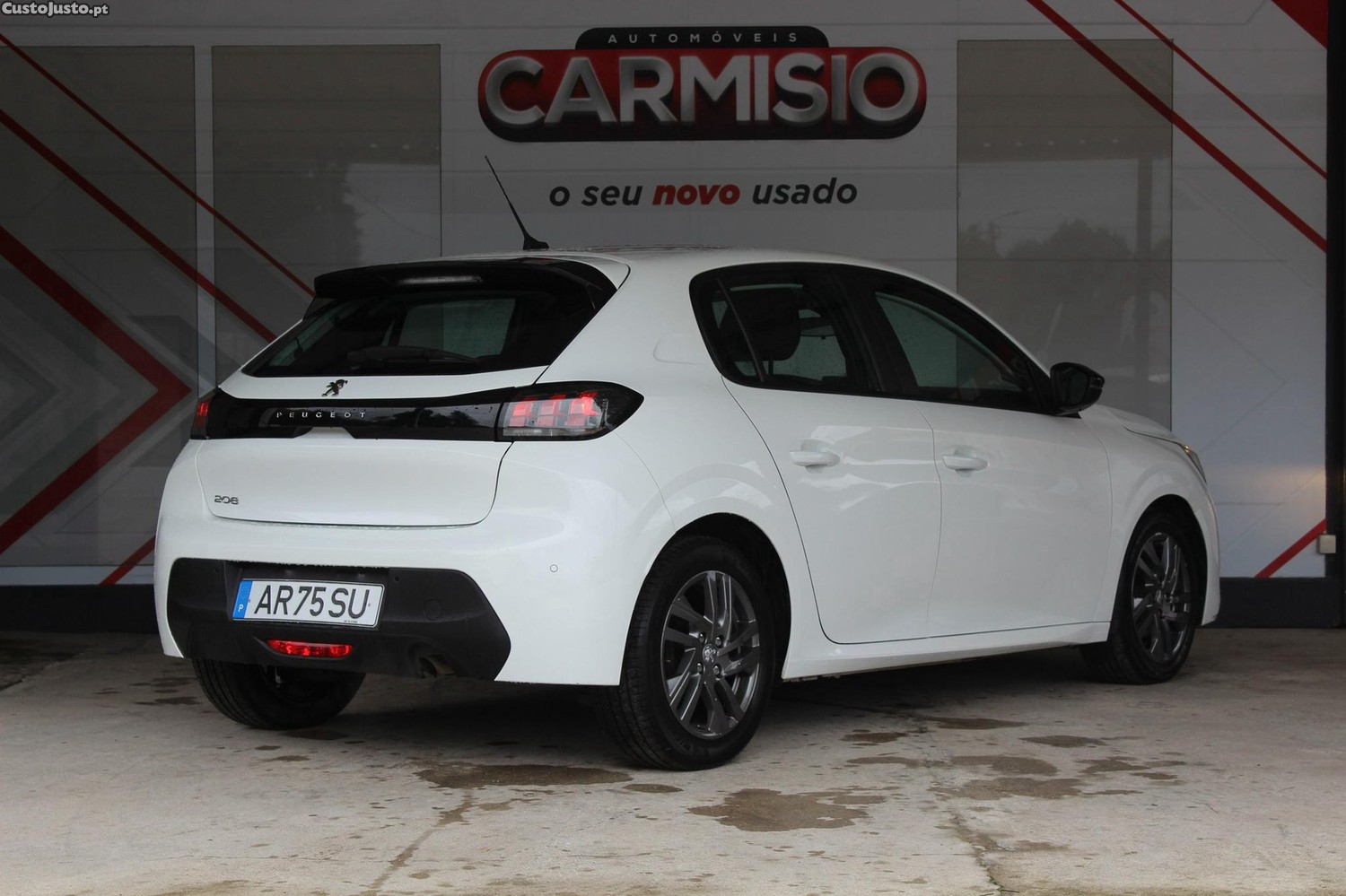 Peugeot 208 1.2 PureTech Active Pack — fotografia 17