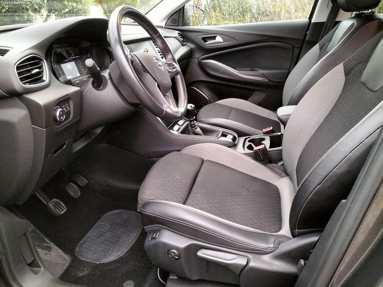 Opel Grandland X 1.2i Turbo Design Line 130cv — fotografia 7