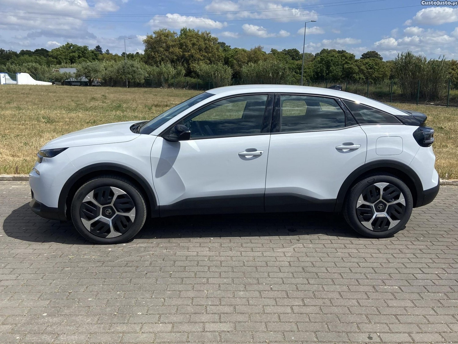 Citroën C4 1.2 Hybrid Plus e-DSC6 — fotografia 20