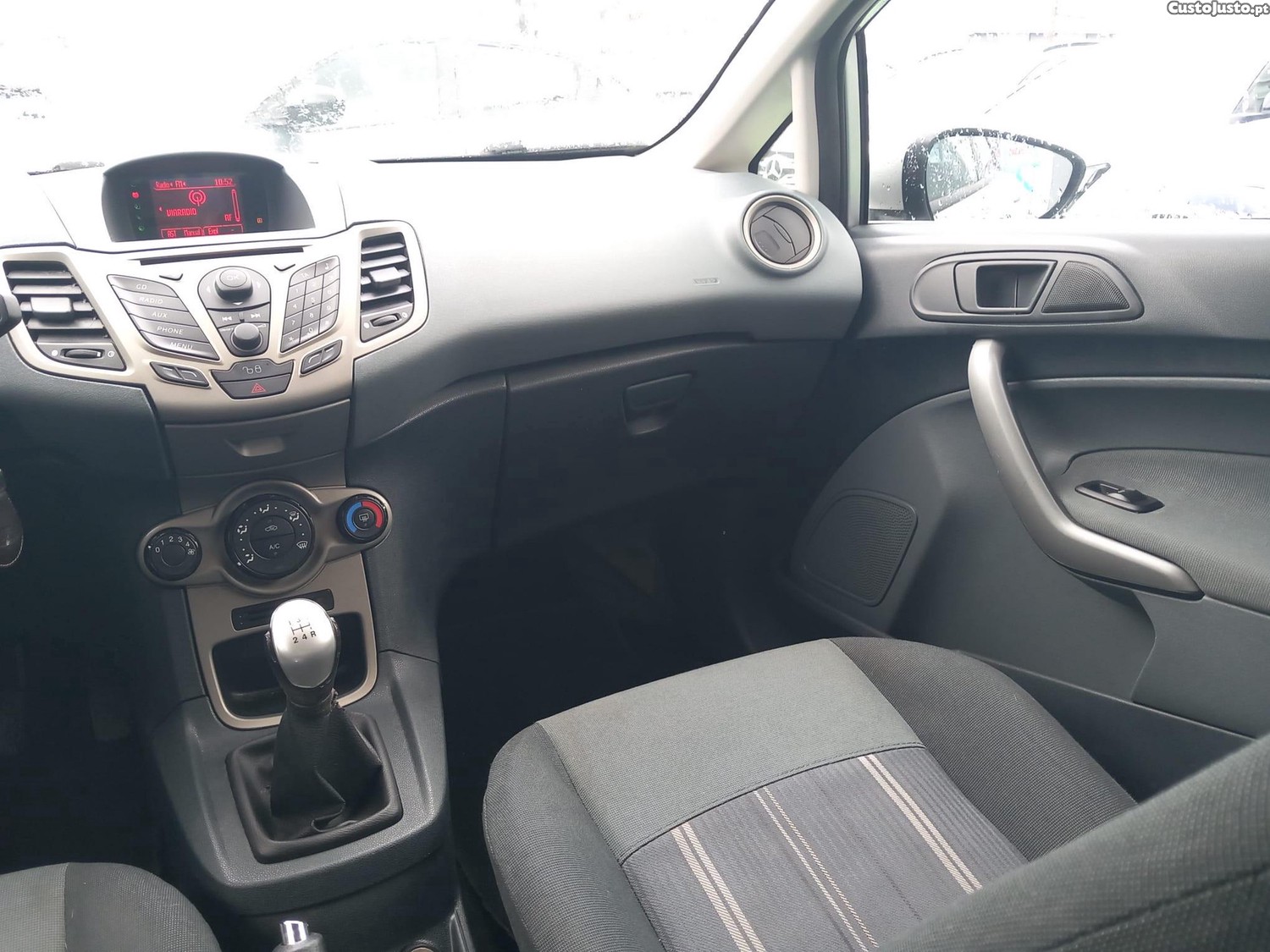 Ford Fiesta 1.25 Trend — fotografia 11