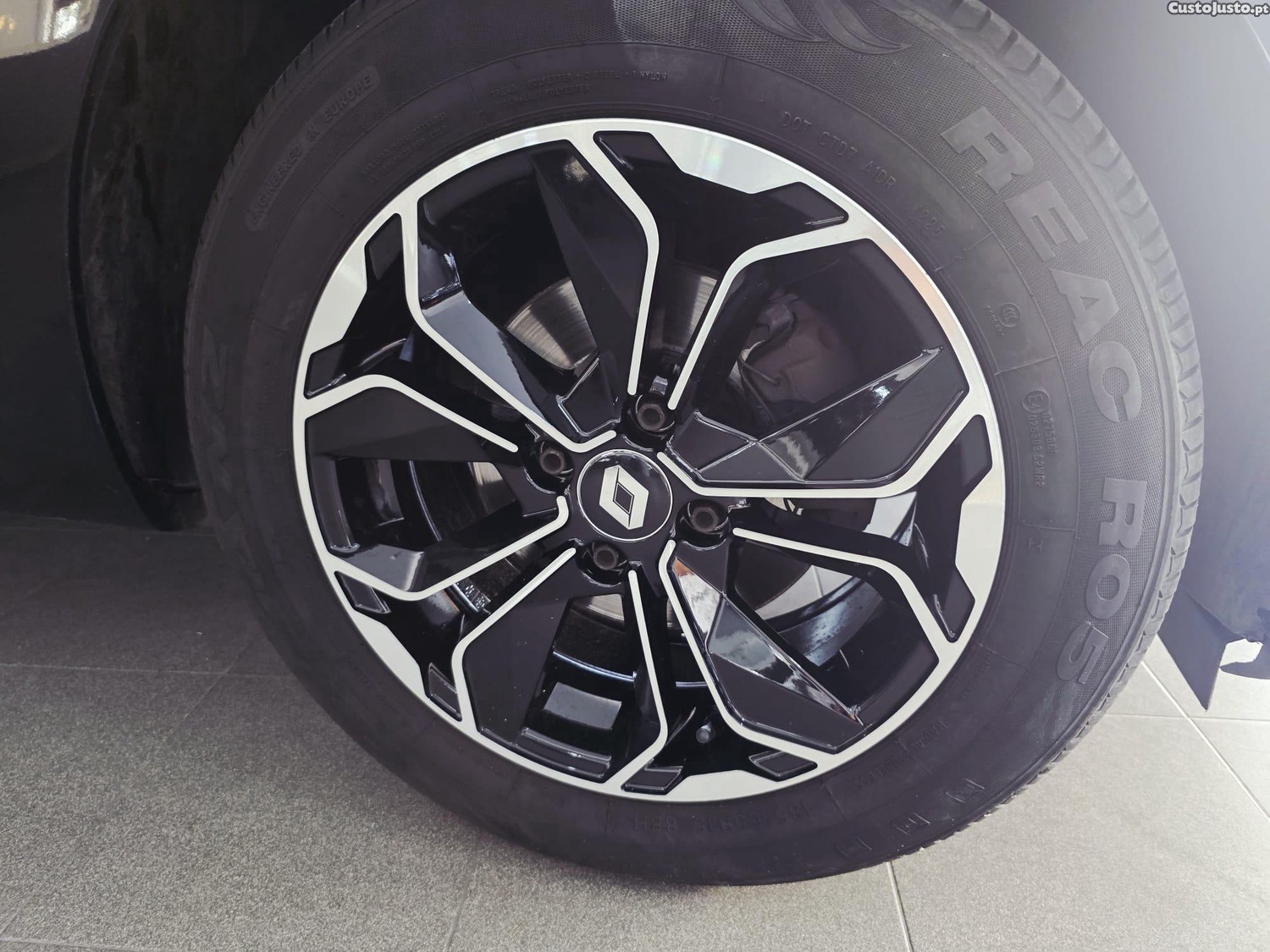 Renault Clio 0.9TCE — fotografia 4