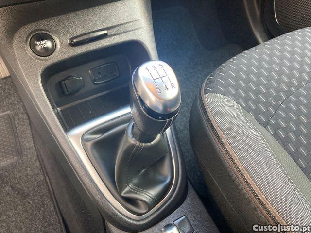 Renault Captur 0.9 TCE Exclusive — fotografia 9