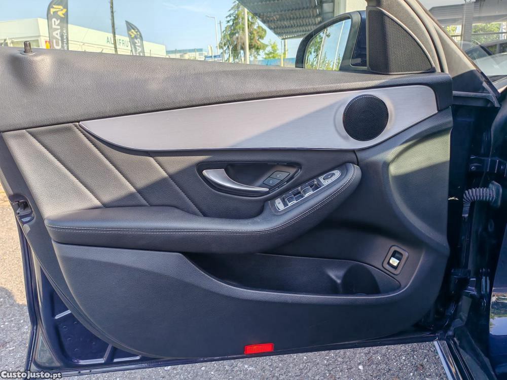Mercedes-Benz C 220 d AMG Line — fotografia 12