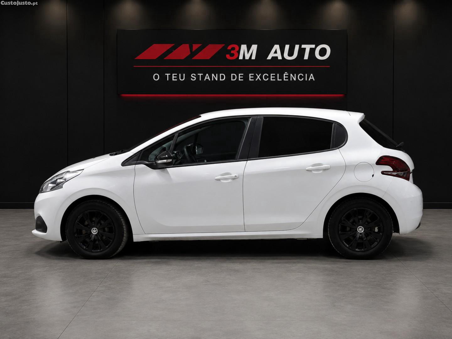 Peugeot 208 1.2 PureTech Active — fotografia 10