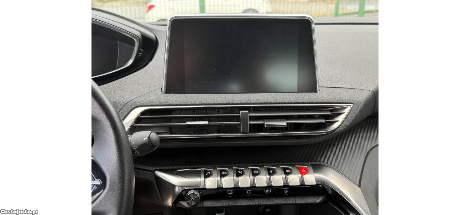Peugeot 3008 PureTech ActivePack 1.2 130cv — fotografia 5