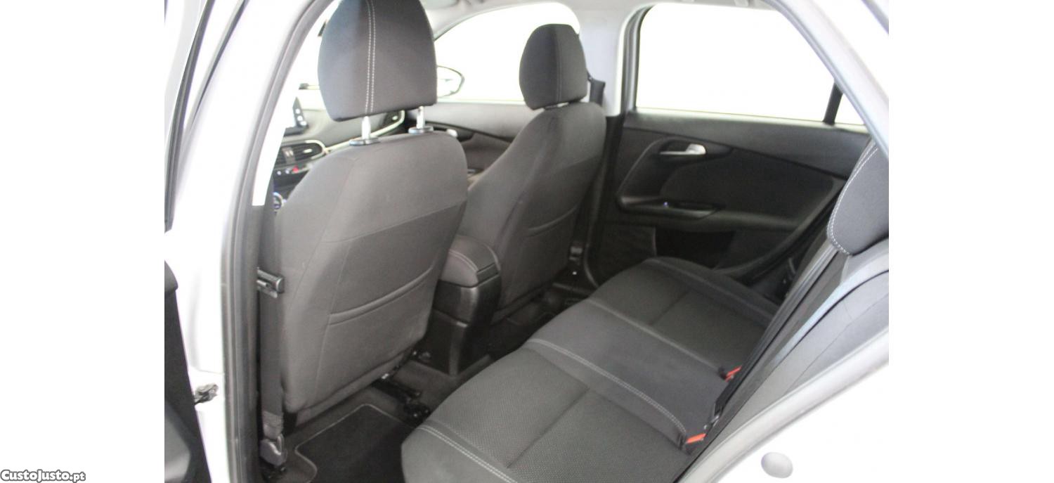 Fiat Tipo City Life 1.3 Multijet 95cv — fotografia 2