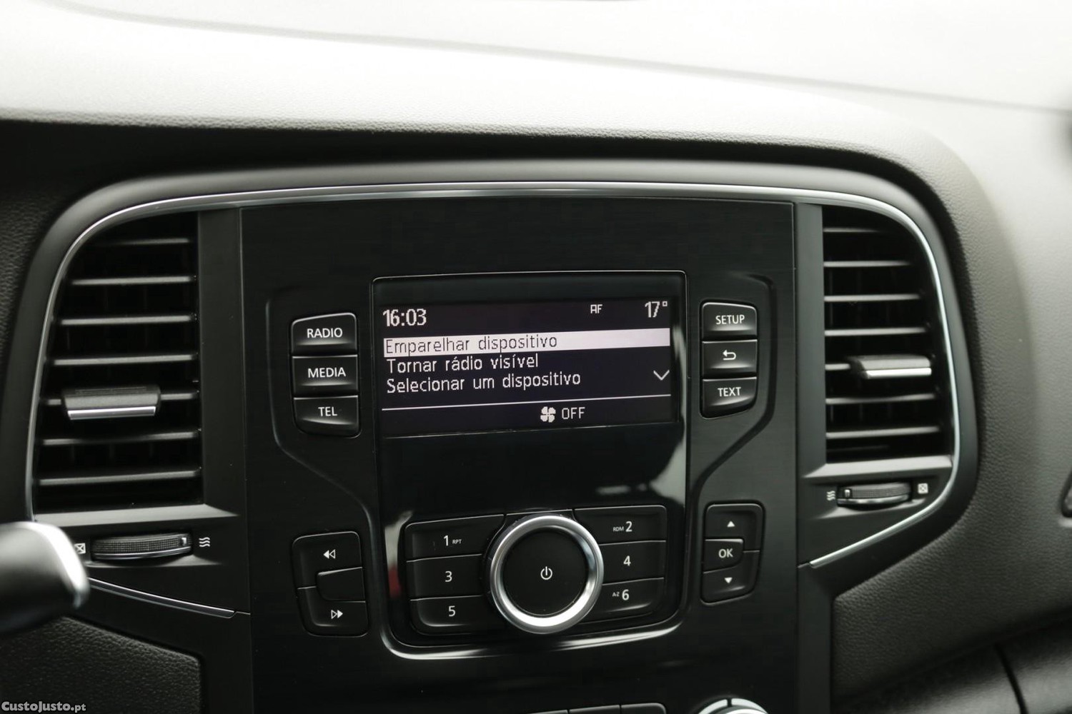 Renault Mégane 1.5 Blue DCI Zen — fotografia 14