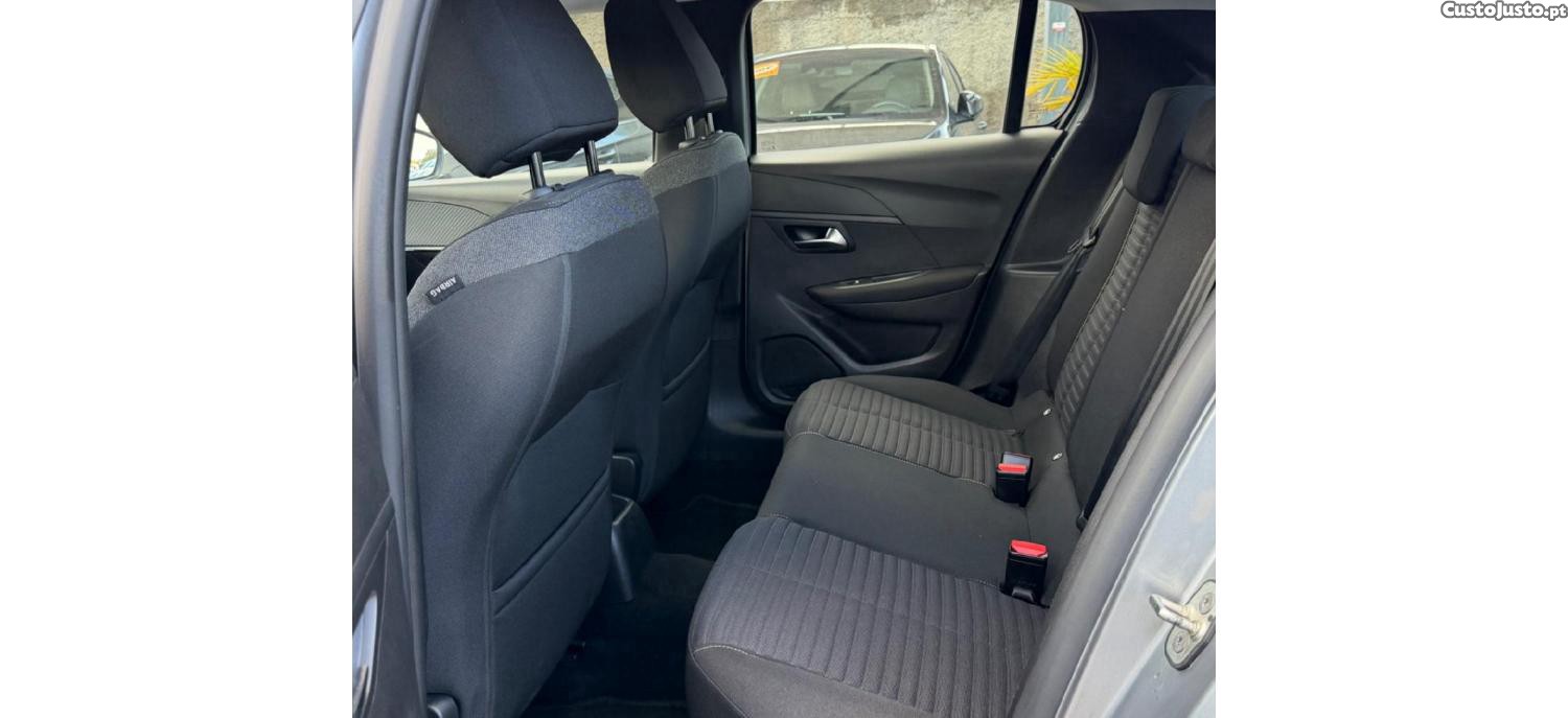 Peugeot 208 ActivePack 1.2Puretech 75cv — fotografia 10