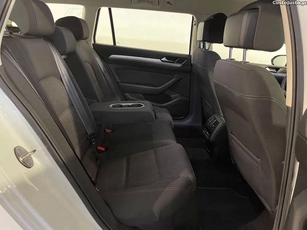 Volkswagen Passat 2.0 tdi elegance dsg — fotografia 19