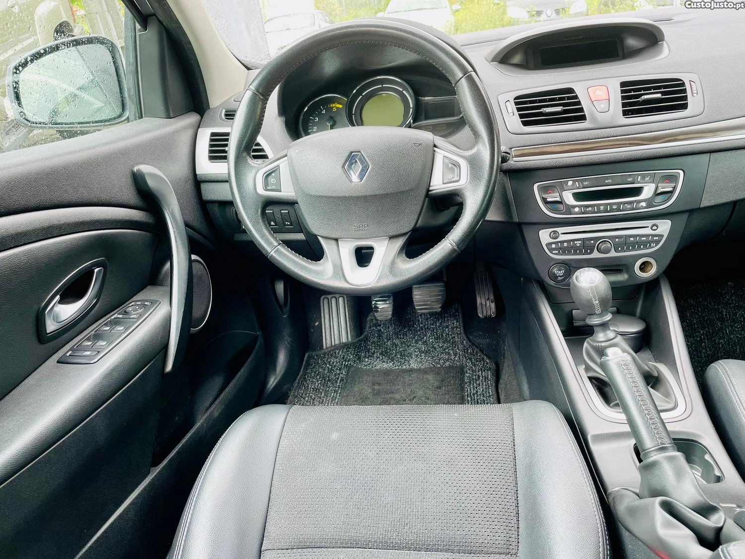 Renault Mégane Break 1.5 dCi Dynamique S — fotografia 5