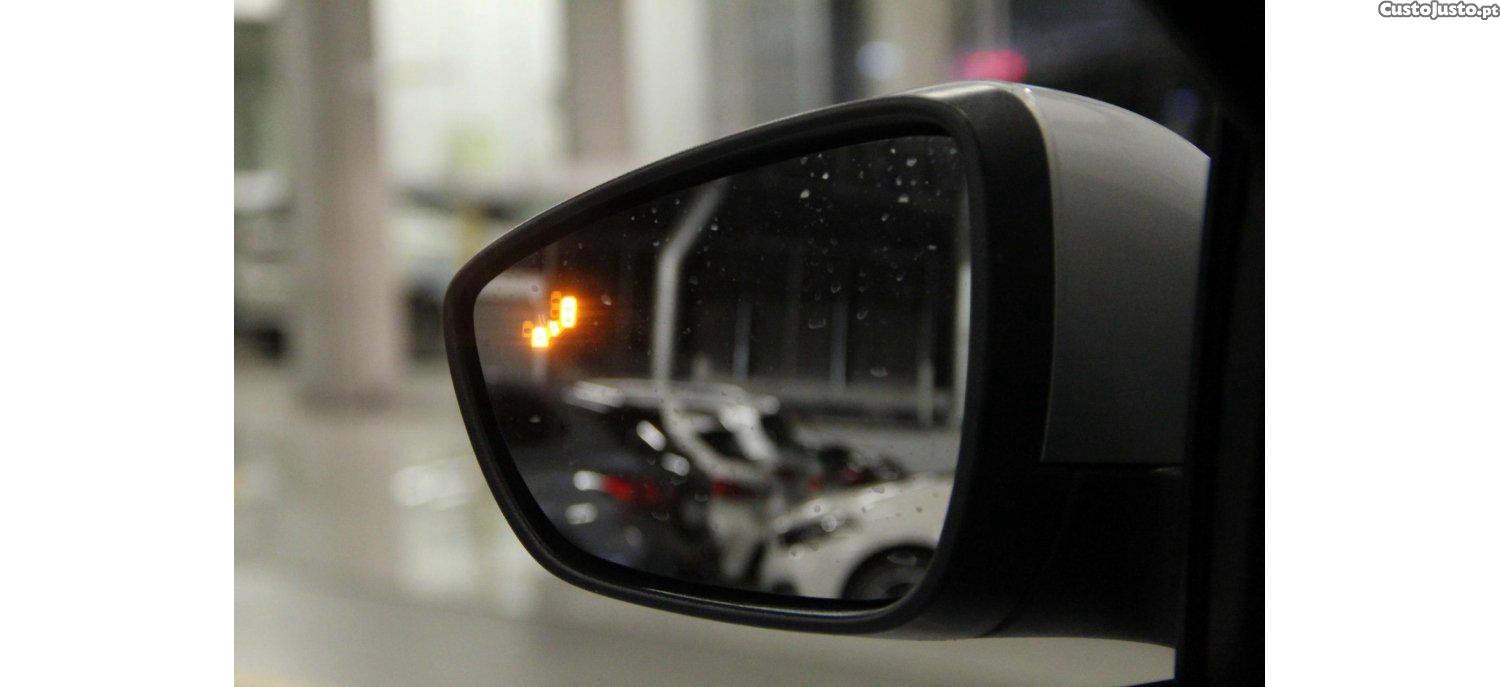 Ford Focus 1.0 EcoBoost 125cv MHEV ST-Line — fotografia 4