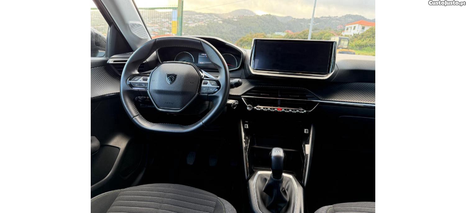 Peugeot 208 ActivePack 1.2Puretech 100cv — fotografia 9
