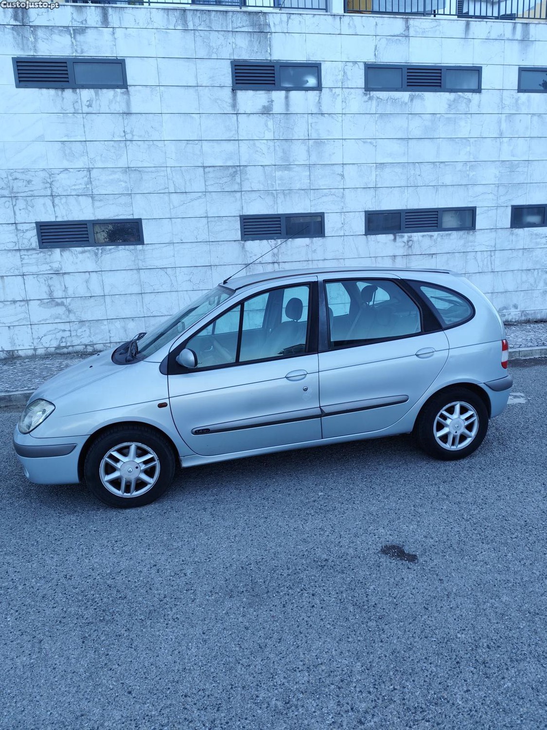 Renault Scénic Autentique — fotografia 5