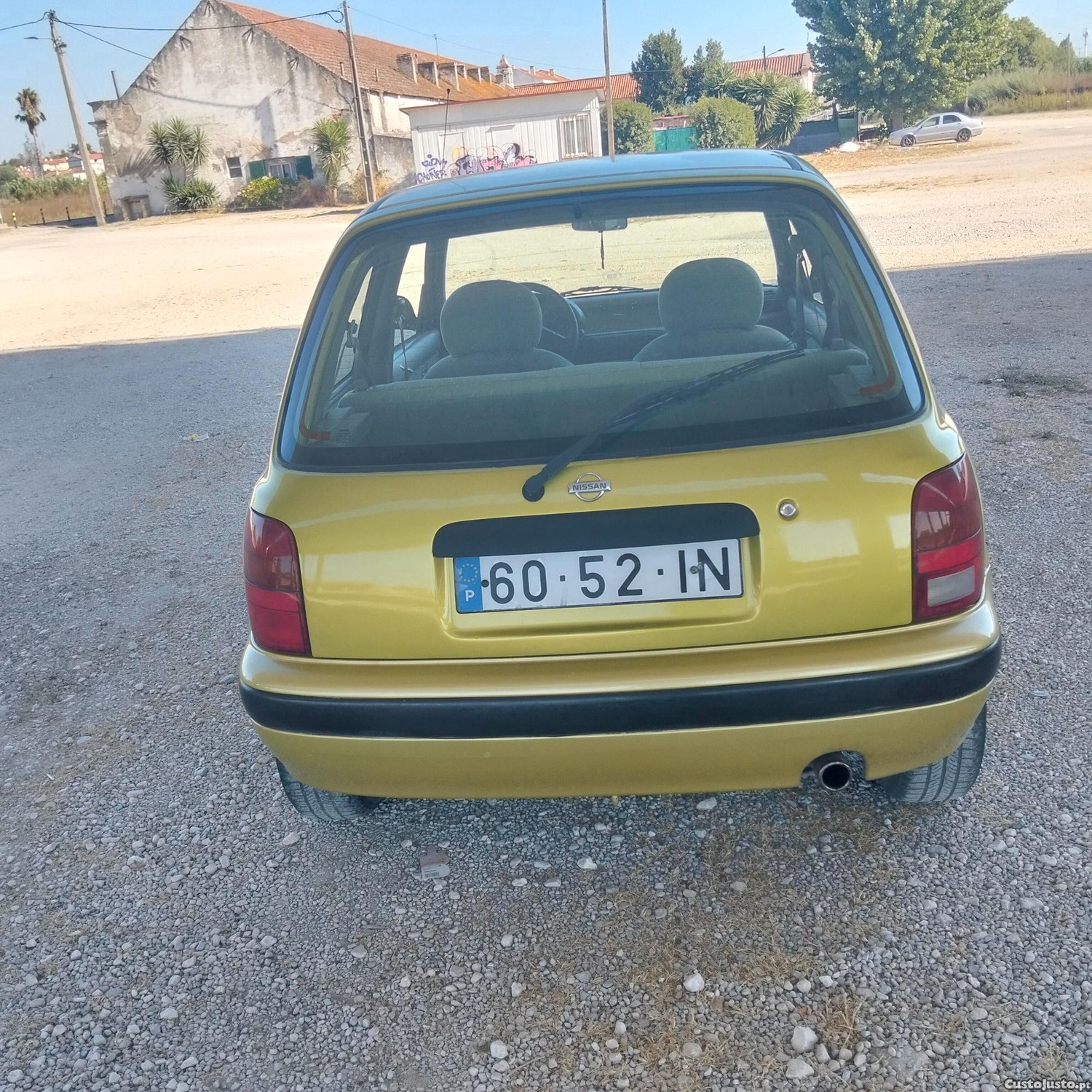 Nissan Micra 1.0 — fotografia 9