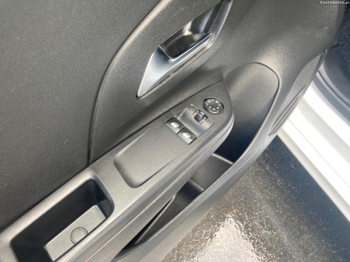 Opel Corsa 1.5 D Business Editi — fotografia 7