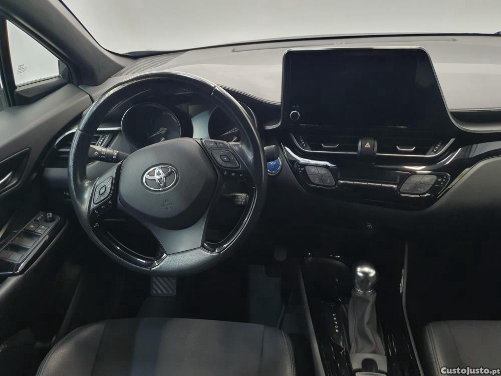 Toyota C-HR 1.8 Hybrid Exclusive — fotografia 9