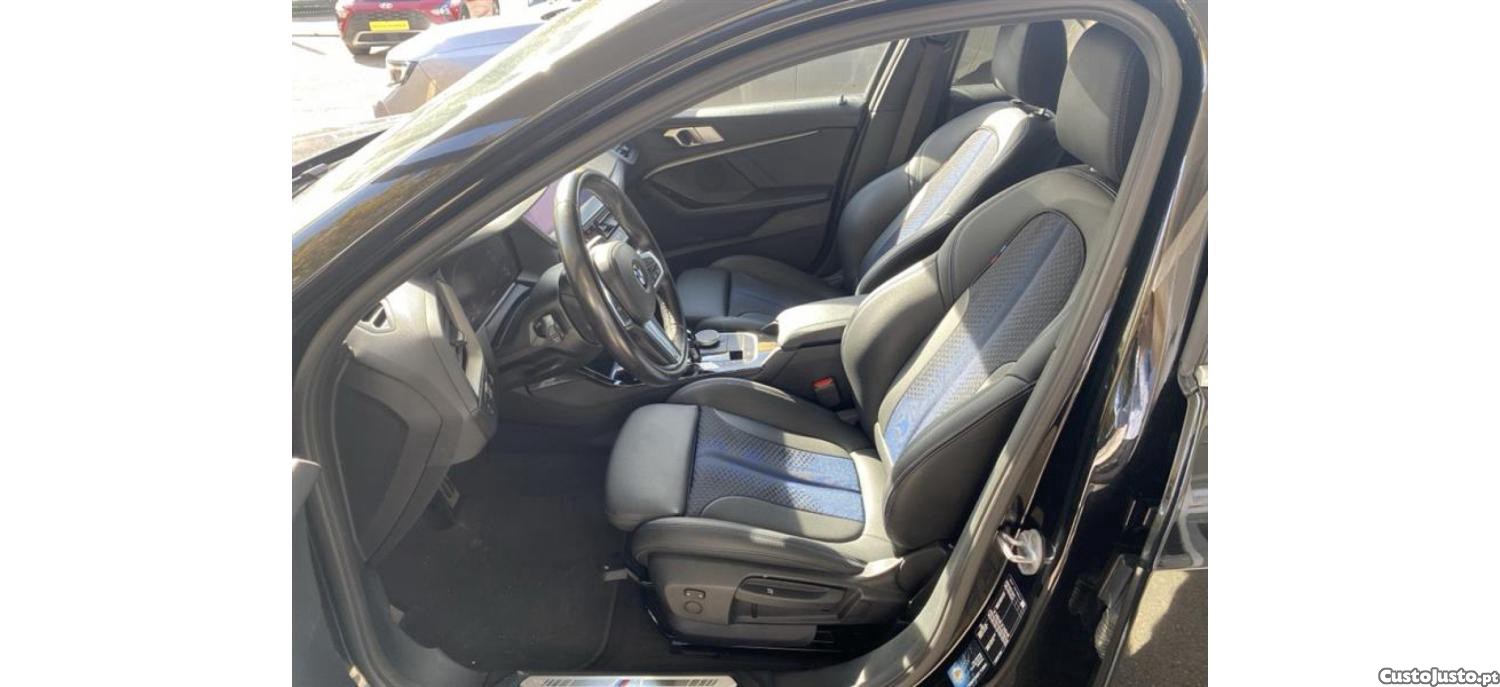 BMW 116 d Pack M 1.5 cv Auto — fotografia 12