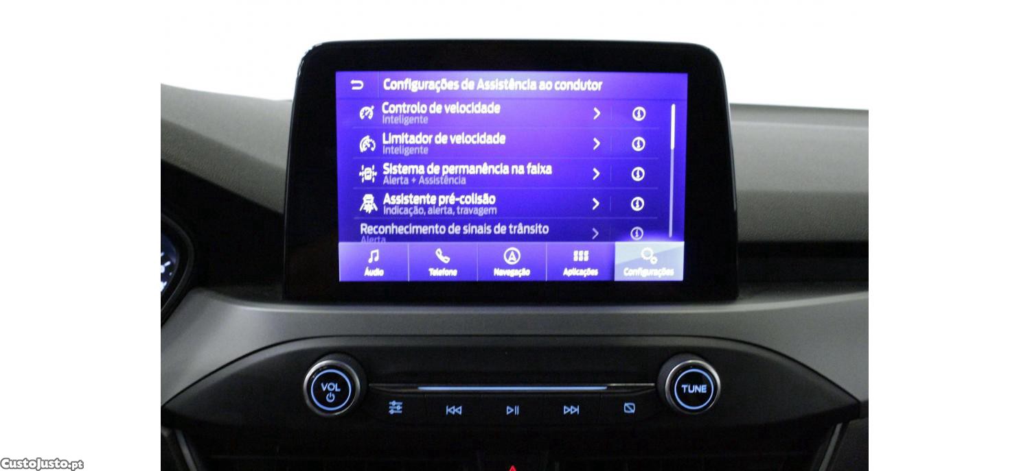 Ford Focus 1.0 EcoBoost 125cv MHEV ST-Line — fotografia 2