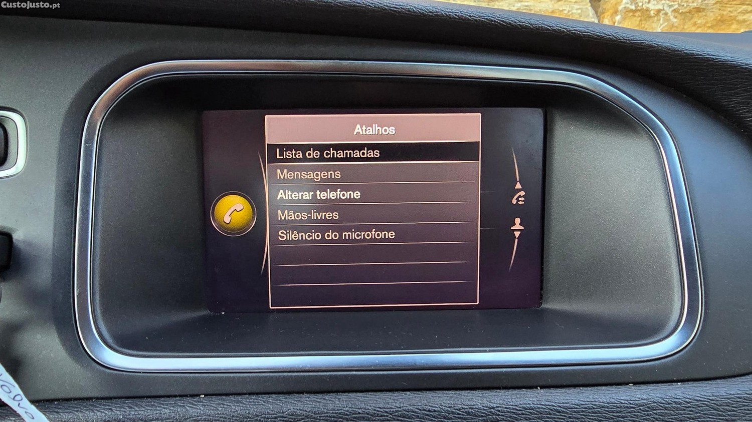 Volvo V40 2.0 D2 Momentum Geartronic — fotografia 8
