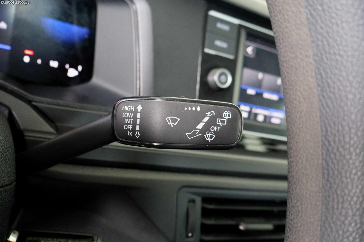 Volkswagen Taigo 1.0 TSI Life — fotografia 14