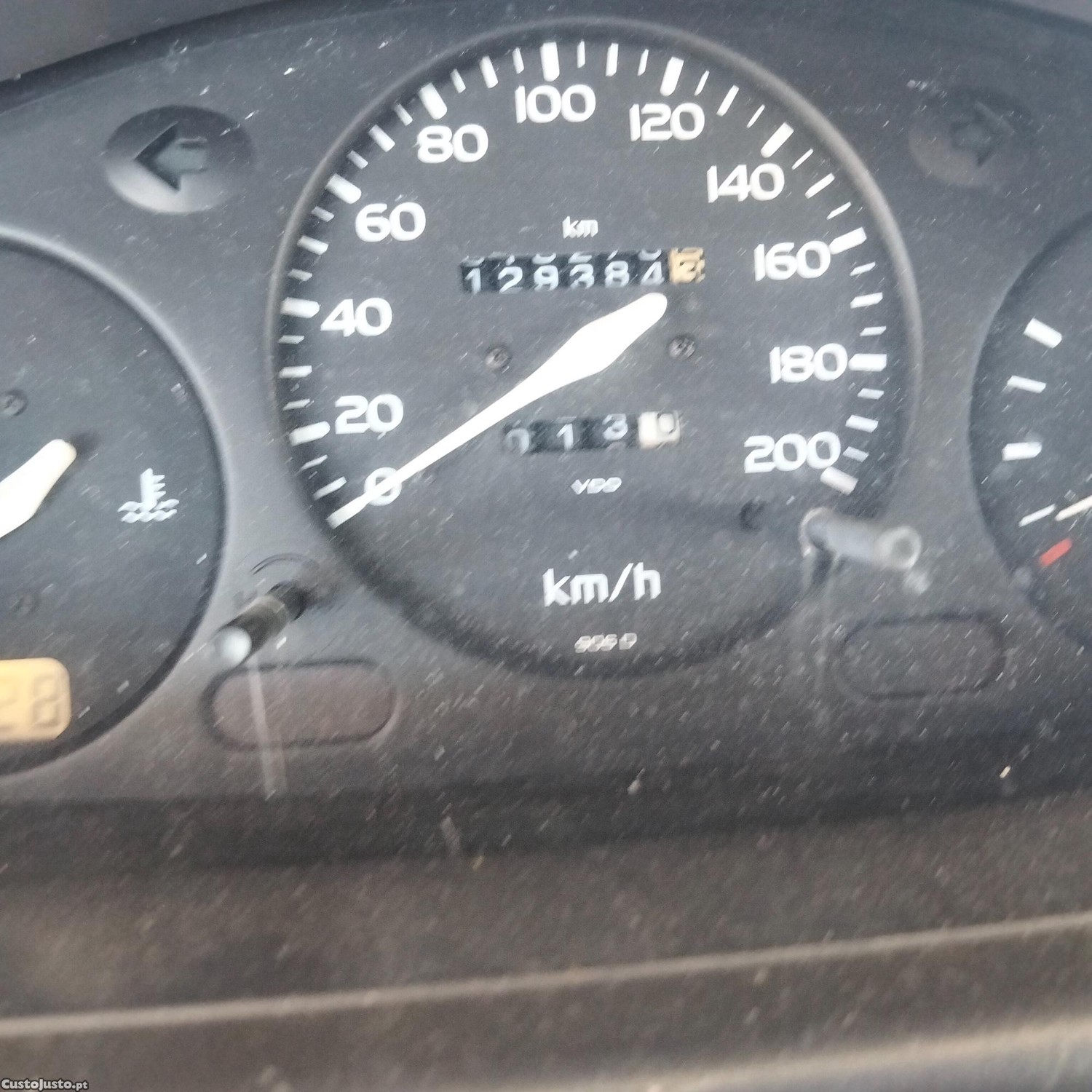 Nissan Micra 1.0 — fotografia 5