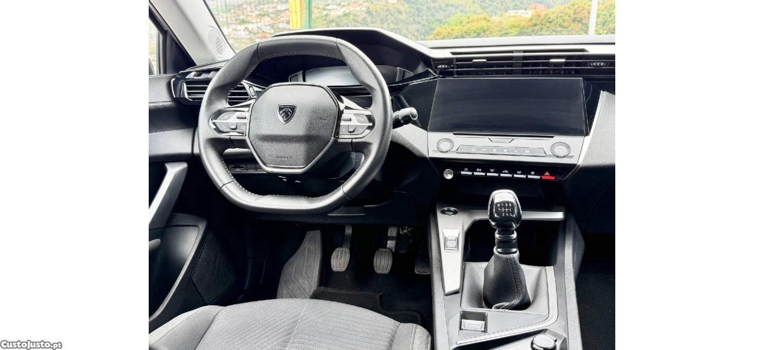 Peugeot 308 PureTech Active 1.2 130cv — fotografia 4