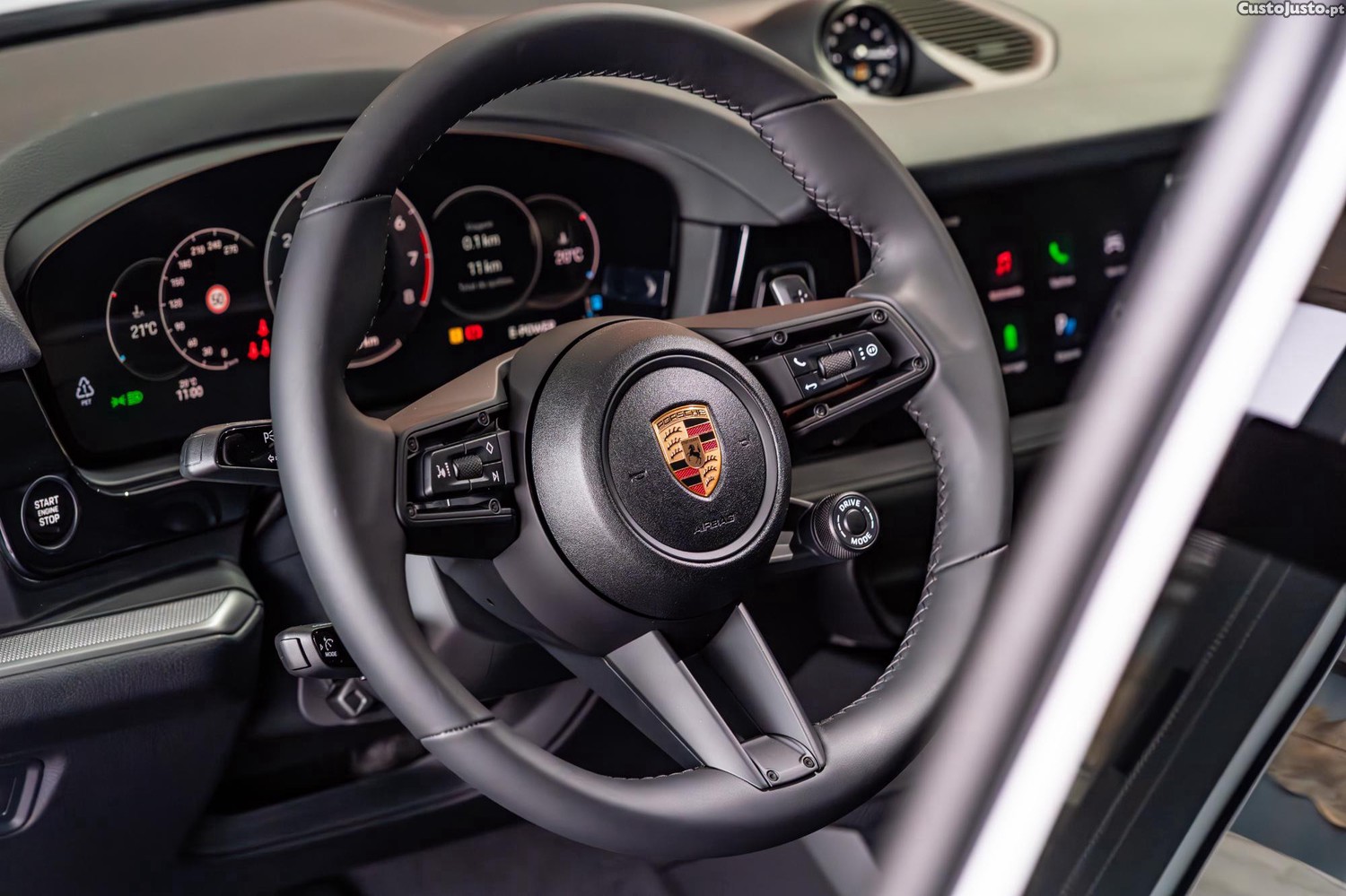 Porsche Cayenne Coupé E-Hybrid — fotografia 5