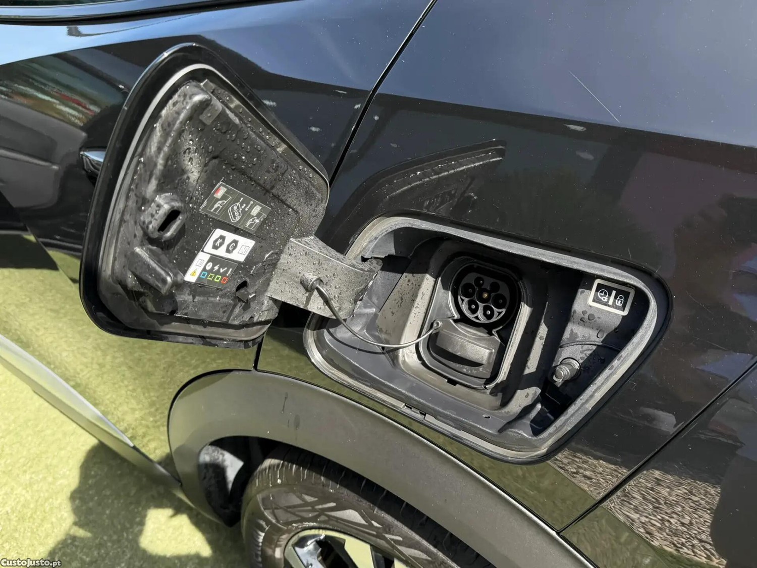 Peugeot e-2008 50 kWh GT - 21 foto 3