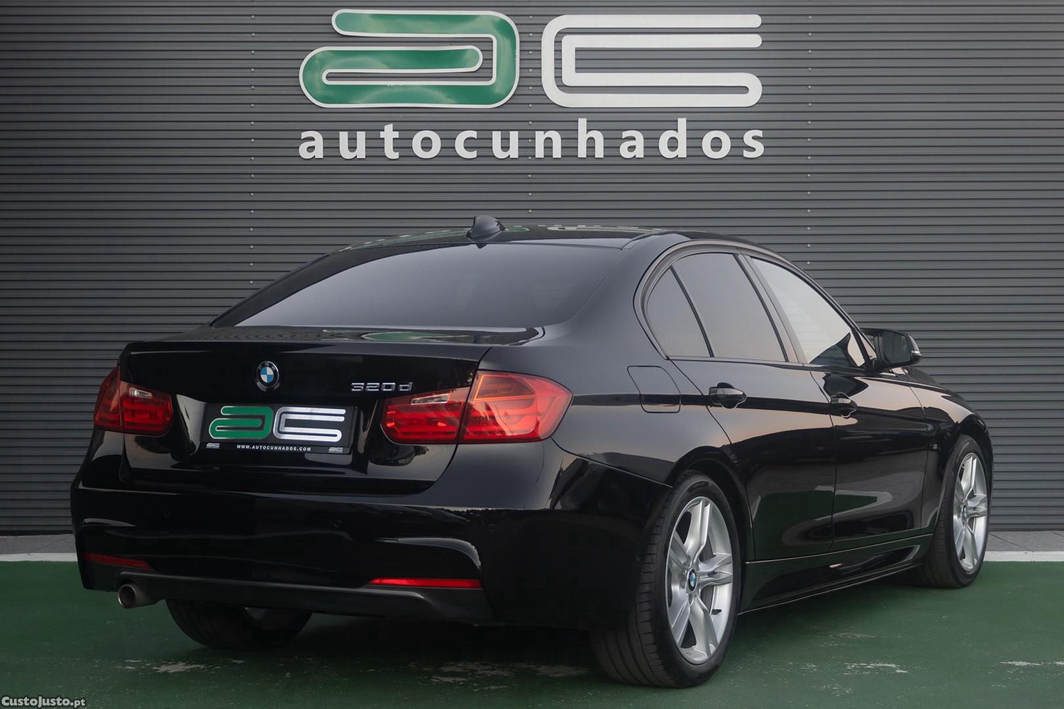 BMW 320 d Auto Pack M — fotografia 18