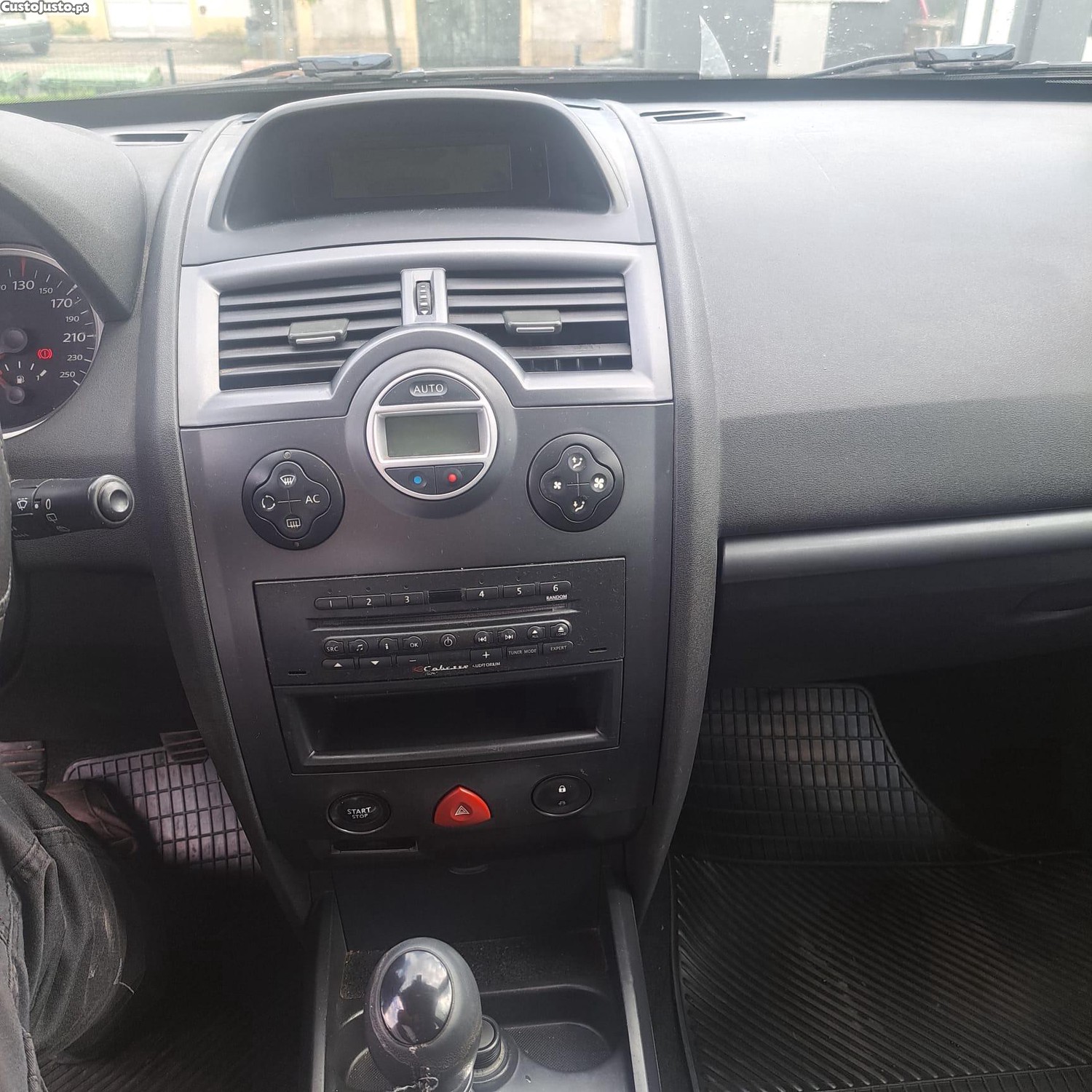 Renault Mégane Break II 2.0 DCI — fotografia 7