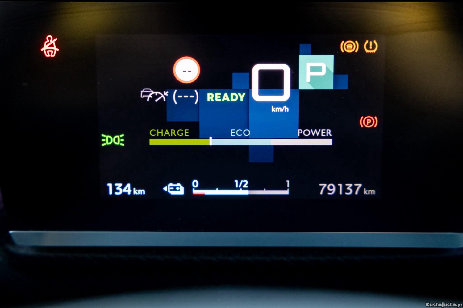 Citroën e-C4 50 kWh Shine — fotografia 12