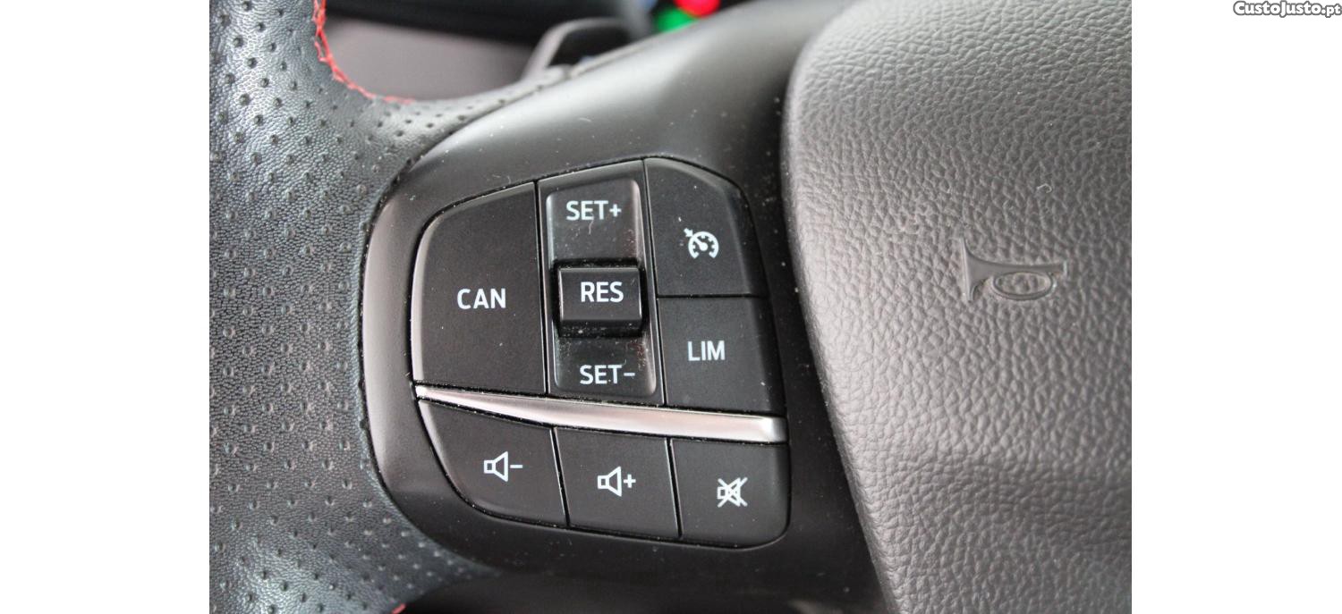 Ford Focus 1.0 EcoBoost MHEV ST-Line Aut. — fotografia 7