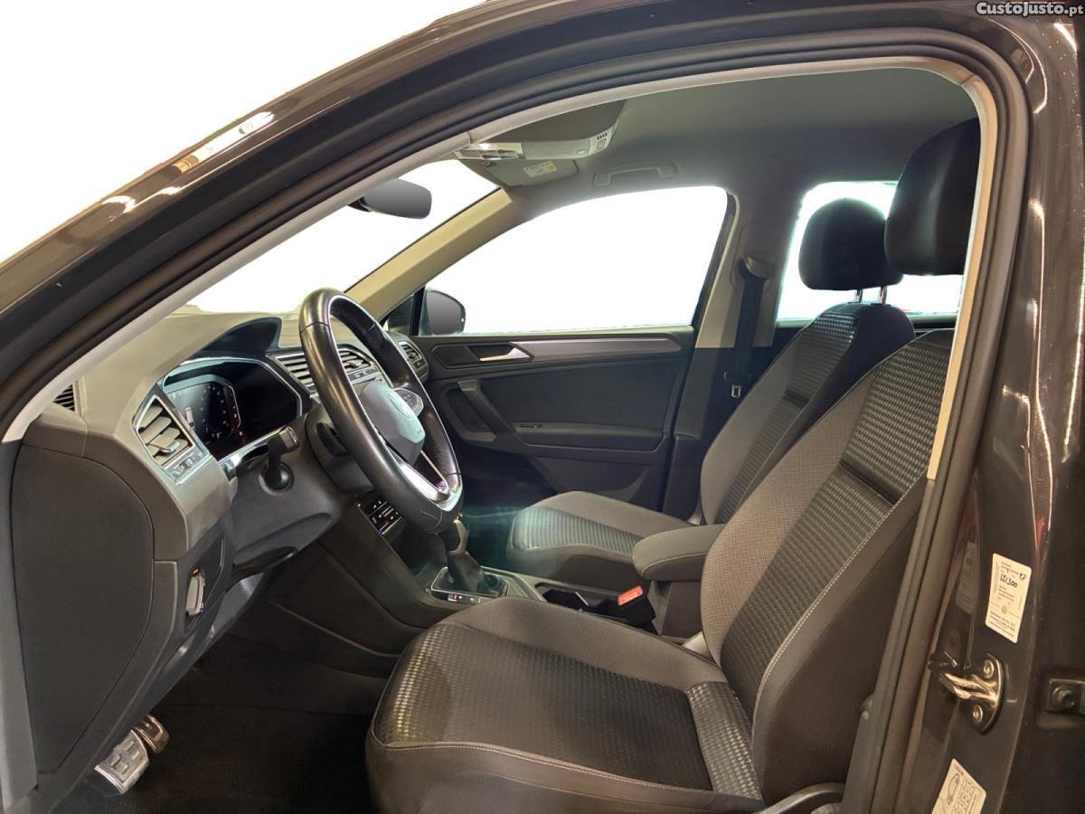 VW Tiguan 2.0 TDI Active DSG - 22 foto 3