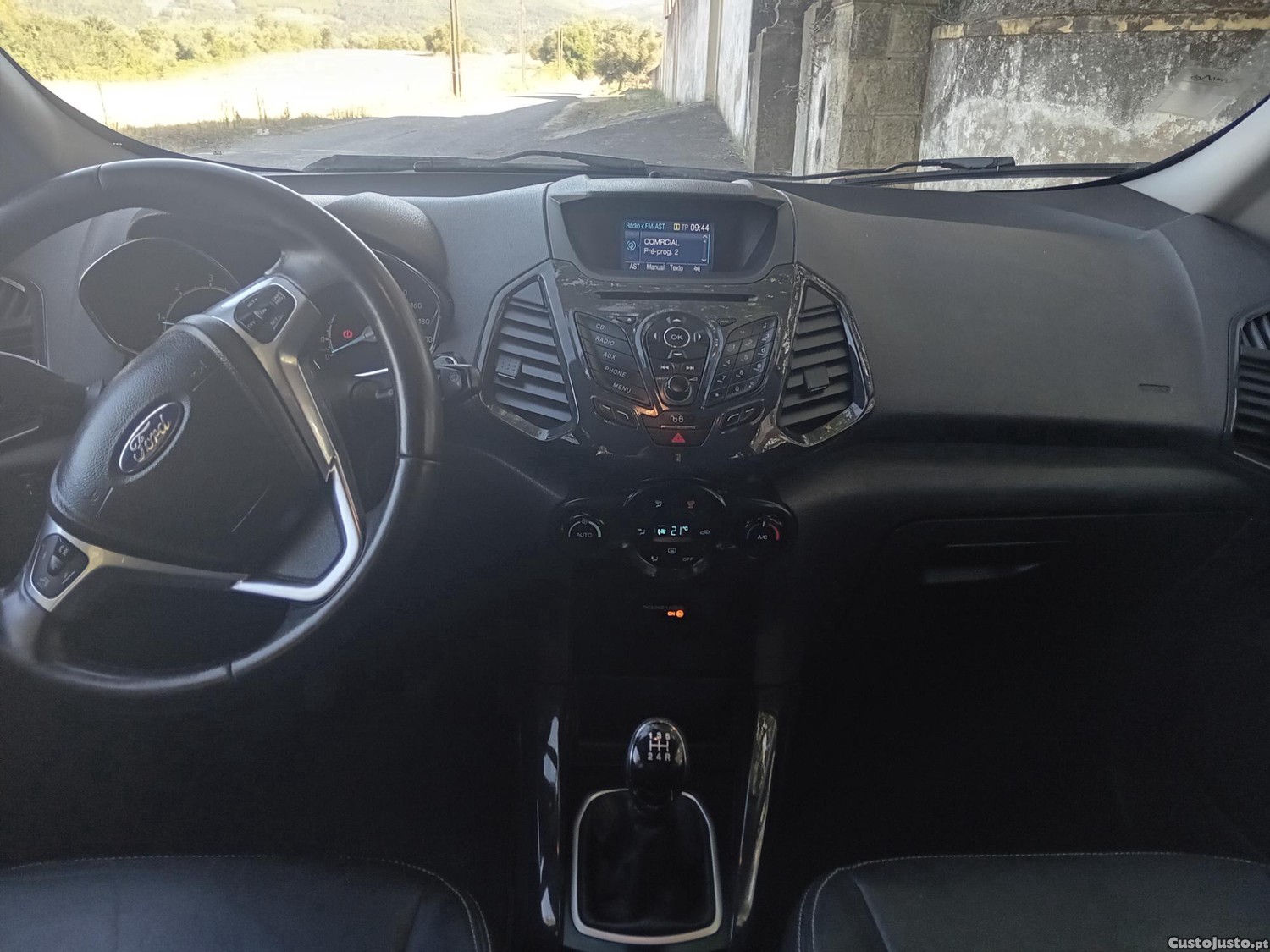 Ford EcoSport 1.5 diesel 2016 — fotografia 2